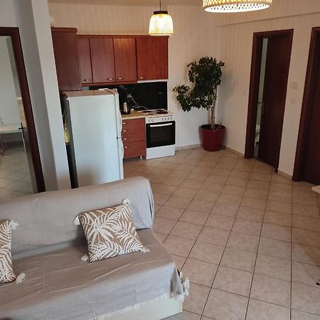 Seagull Apartments Néa Péramos Екстериор снимка