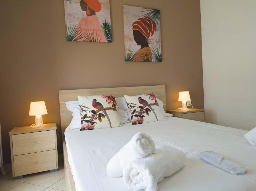 Seagull Apartments Néa Péramos Екстериор снимка