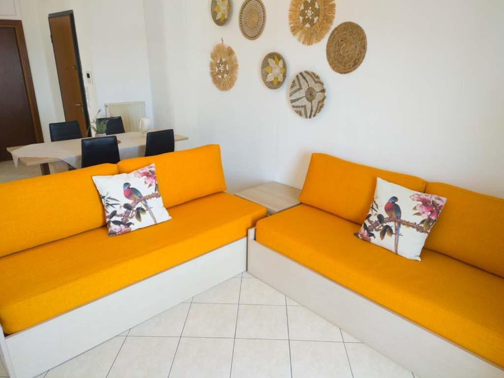 Seagull Apartments Néa Péramos Екстериор снимка