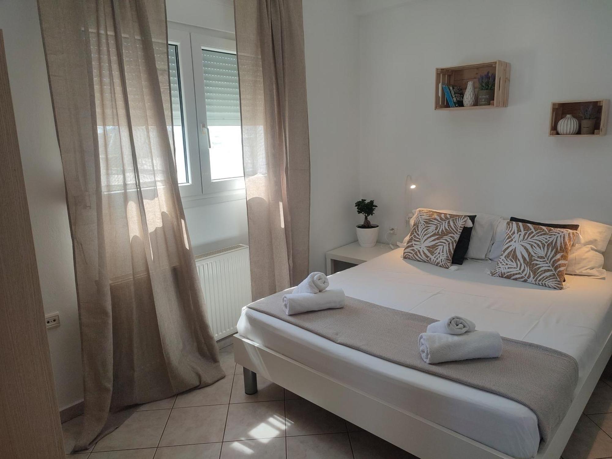 Seagull Apartments Néa Péramos Екстериор снимка