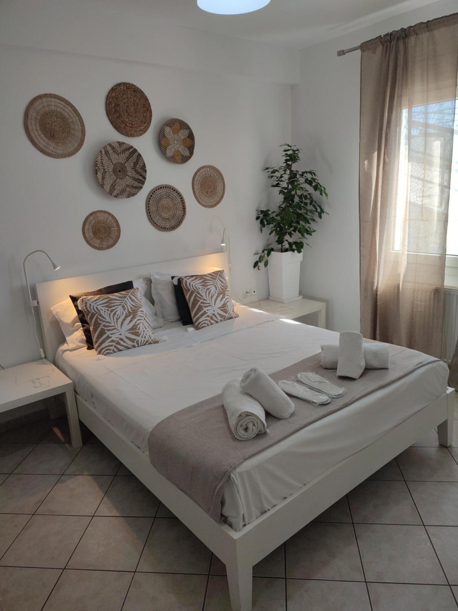 Seagull Apartments Néa Péramos Екстериор снимка