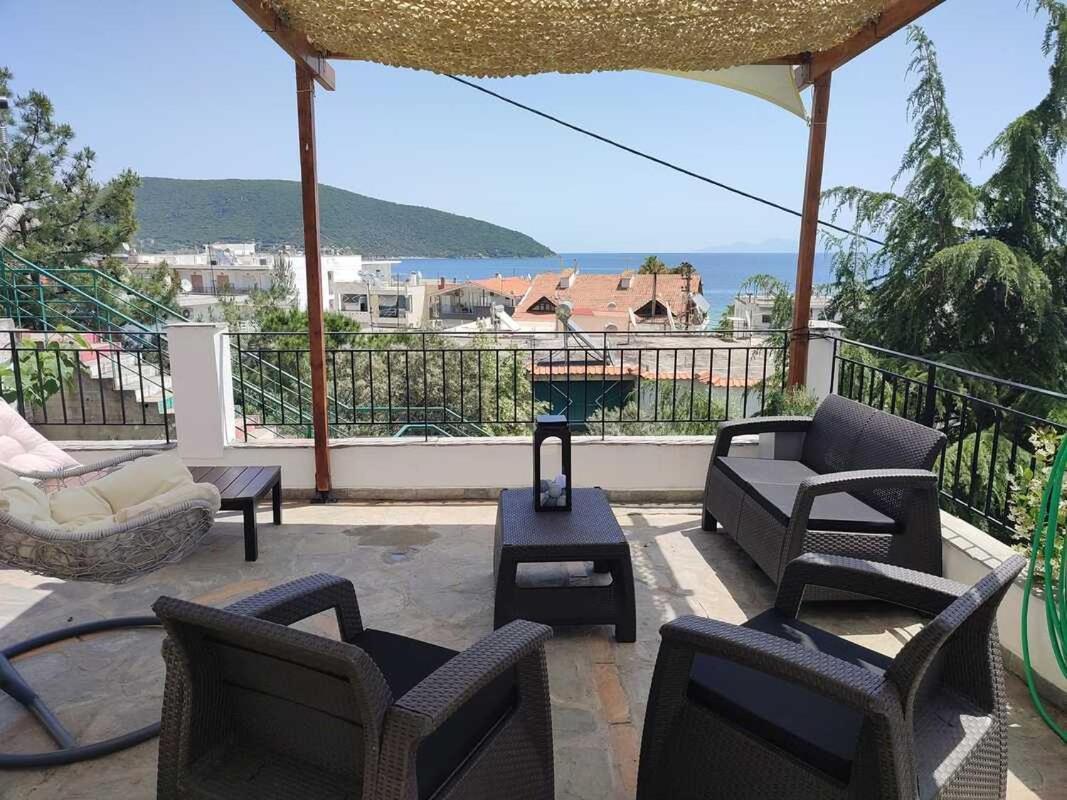 Seagull Apartments Néa Péramos Екстериор снимка